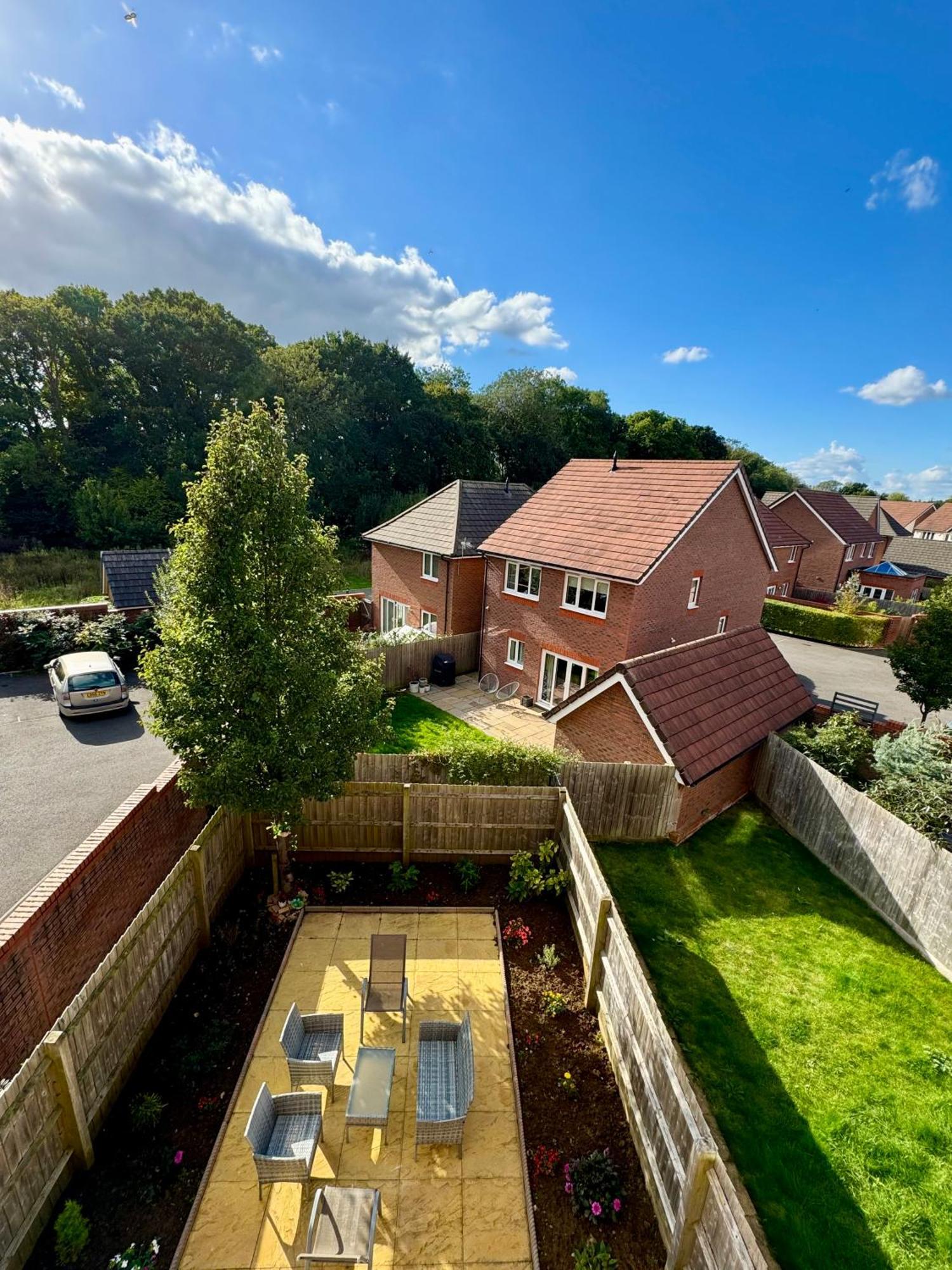 Large Double Room & Private Ensuite Bathroom, Badbury Park, Swindon, Near Great Western Hospital Zewnętrze zdjęcie